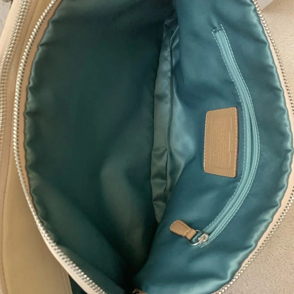 GREAT condition - Coach Penelope Ivory/brown Leather Satchel/shoulder Tote - Picture 12 of 15